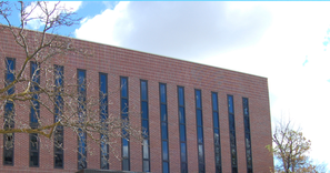 Entrance to Anderson Plaza Medical Building where St. Luke's Clinic - Northwest Neurosurgery Associates: Boise, 2nd St. is located.