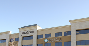 Exterior view of the Portico West building where St. Luke's Clinic – Liver Disease and Transplant is located.