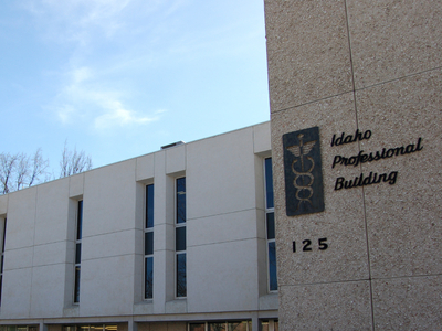 Entrance of St. Lukes Clinic Neurology: Boise Idaho St