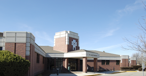 Entrance to St. Luke's Children's Pediatrics: Boise, E. Parkcenter Blvd.