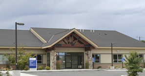 Entrance to St. Luke's Clinic – Baker Specialty Services: Baker City
