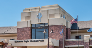 Entrance to St. Luke's Eagle Medical Plaza where St. Luke's Clinic – Idaho Cardiology Associates: Eagle is located.
