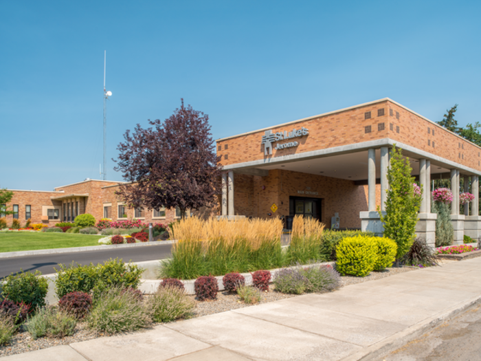 Entrance to St. Luke's Jerome Medical Center where the Patient Financial Services office is located.