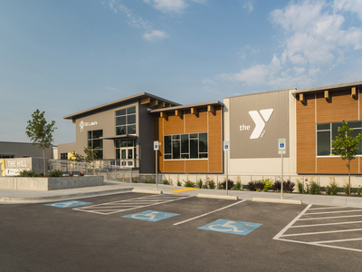 Entrance to St. Luke's Clinic - Lifestyle Medicine: Meridian, Hillsdale Ave.