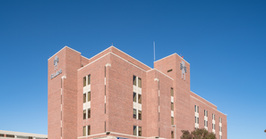 Exterior view of St. Luke's Cancer Institute: Meridian