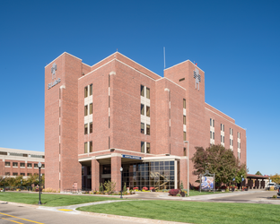 Entrance to St. Luke's Meridian Medical Center