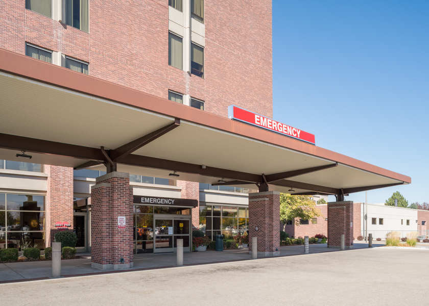 Entrance to St. Luke's Meridian Emergency Department