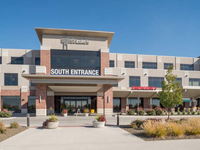South entrance to St. Luke's Nampa Medical Center where St. Luke's Clinic – Behavioral Health is located