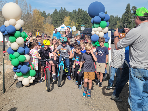 St. Luke’s contributes and celebrates with Valley County Pathways on new safe route to school trail in McCall