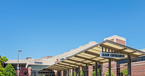Entrance to St. Luke's Magic Valley Medical Center where St. Luke's Clinic – Arthritis & Rheumatology: Twin Falls is located.