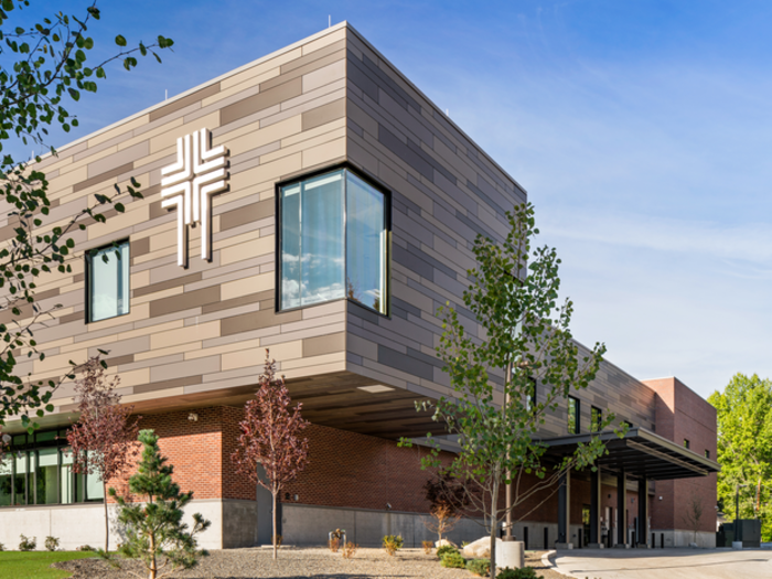 Exterior view of St. Luke's McCall Medical Center where the medication locker is located.