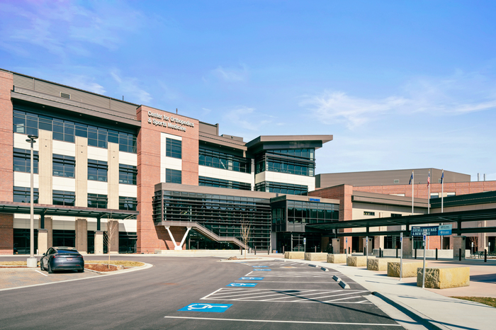 Entrance to St. Luke's Center for Orthopedics & Sports Medicine where the Retail Pharmacy is located.