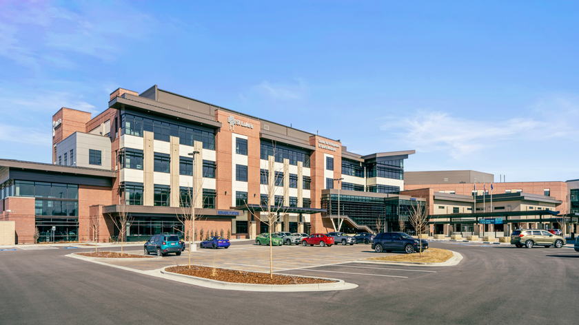  Front entrance to St. Luke's Center for Orthopedics & Sports Medicine.