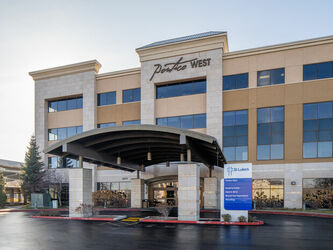 Entrance to Portico West building where St. Luke’s Clinic - Neurology: Meridian is located.