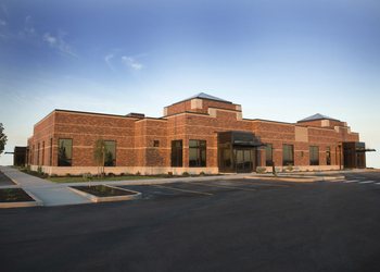 Entrance to St. Luke’s Clinic - Internal Medicine: Twin Falls, Addison Ave.
