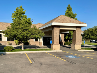 Entrance to St. Luke’s Clinic – Neurology and Physical Medicine and Rehabilitation: Twin Falls