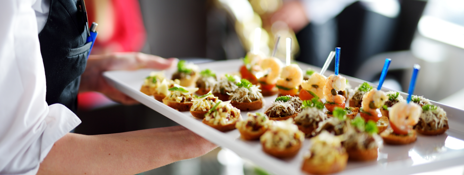 A plate of hors d'oeuvres 