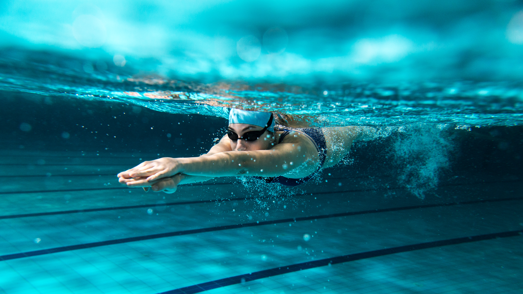 Swimming athlete
