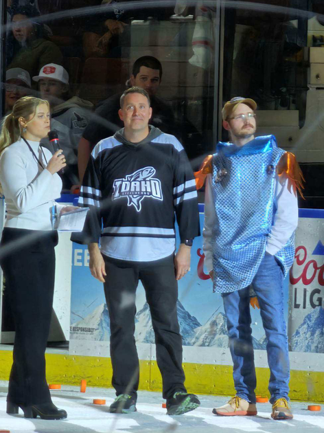  Dexter and Dr. Sims speak about the importance of men's health.