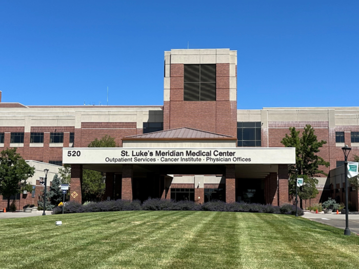 Entrance to St. Luke's Meridian Medical Center where St. Luke's Retail Pharmacy: Meridian is located