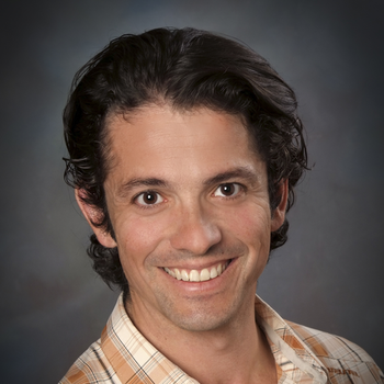 Roberto Negron, MD