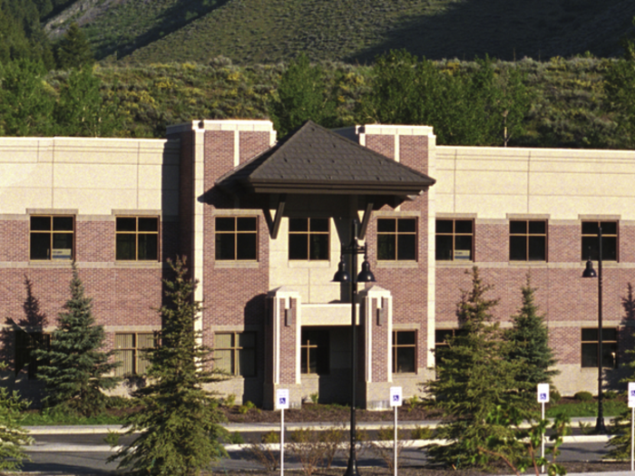 Exterior view of the Physician Offices Annex at St. Luke's Wood River where St. Luke's Clinic – Nutrition Services: Ketchum is located