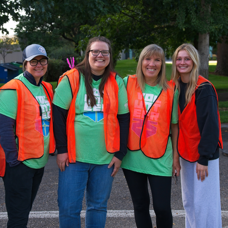 Group of women volunteering at FitOne